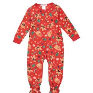 NWT Pajamarama 2T Red Gingerbread Footie Jammies